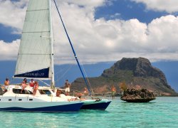 Day Trip On A Luxury Catamaran - West Of Mauritius